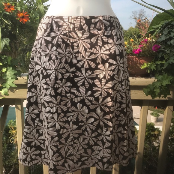 Willi Smith Dresses & Skirts - NWOT Willi Smith - Lovely Brown/cream abstract pattern midi skirt, Size:…